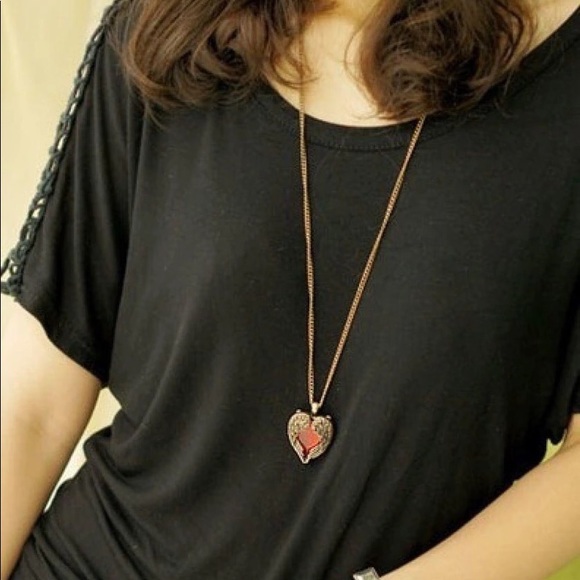 HIGHY DEMANDED Angel Winged Red Heart Vintage Style Necklace Heart Pendant - Picture 4 of 6